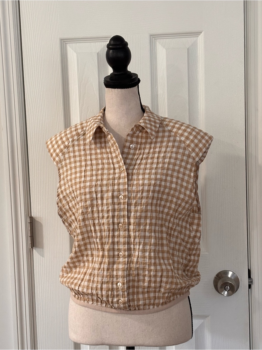 Anthropologie Tan and White Gingham Cap-Sleeve Button-Down Top - Picture 2 of 11